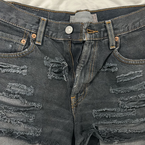 Vintage Levi High Waisted Shorts - Picture 3 of 4